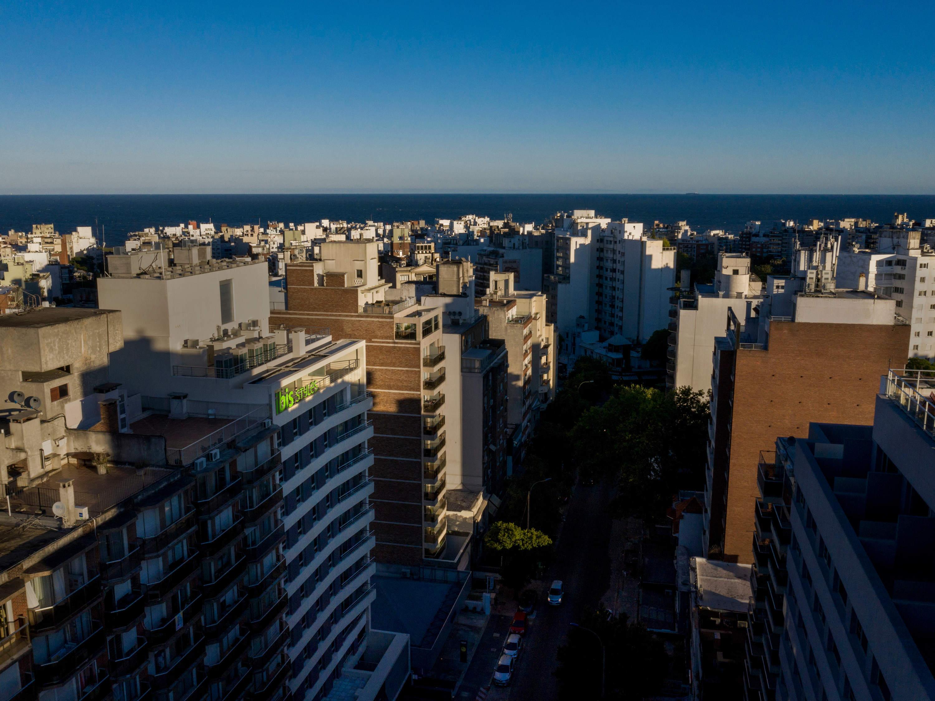 Hotel Ibis Styles Montevideo Biarritz Esterno foto